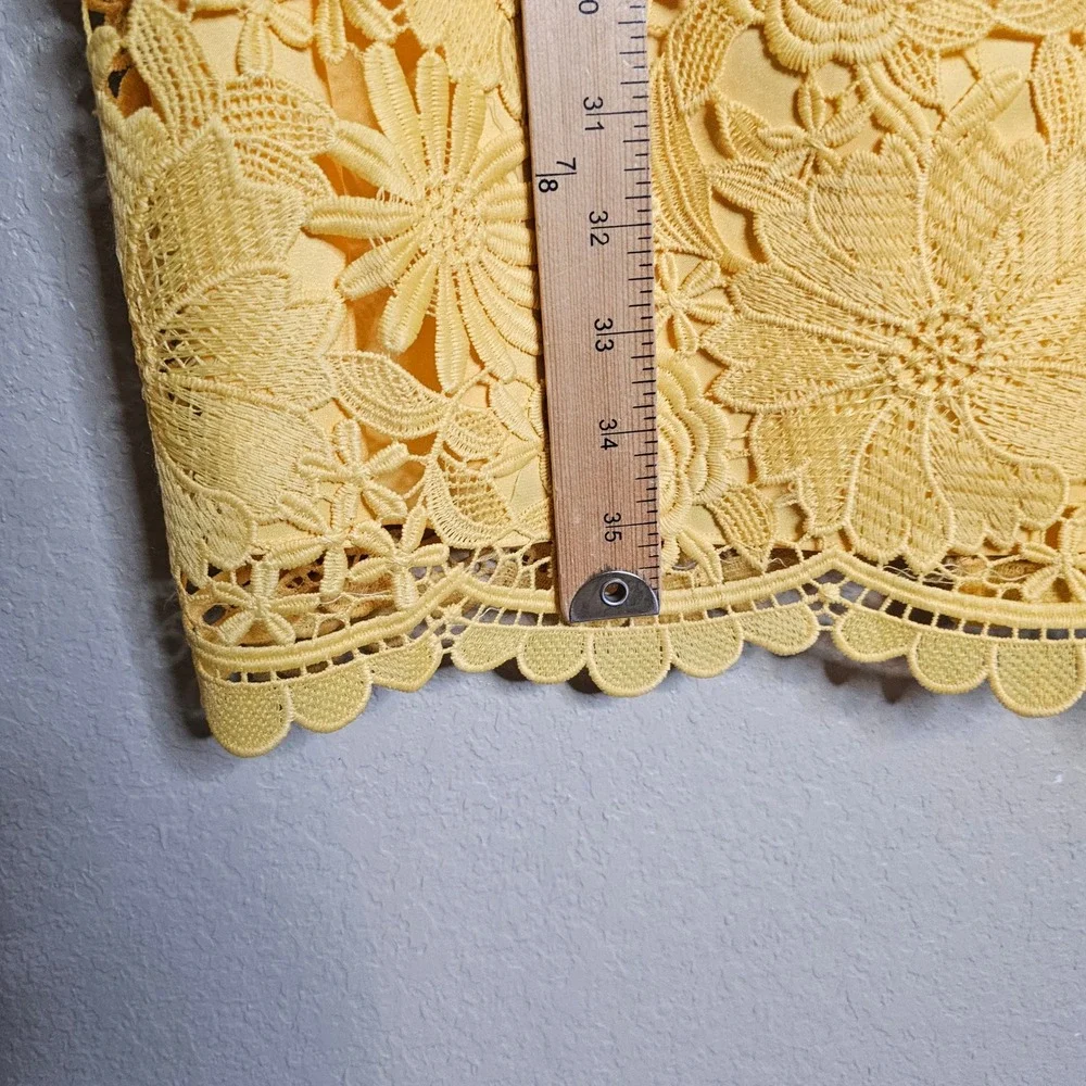 White House Black Market Yellow Floral Giupure 3D‎ Lace Sheath Dress Size 6 - Picture 9 of 10